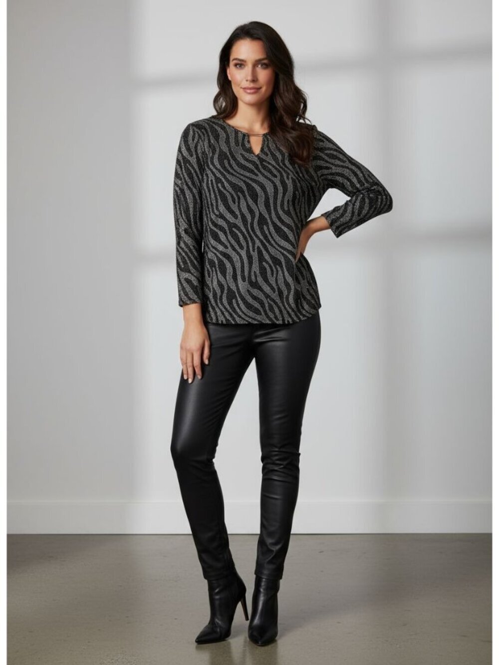 Simply Emma Metallic Zebra Print 1X Blouse Gold Accent Keyhole Neck Whimsigoth